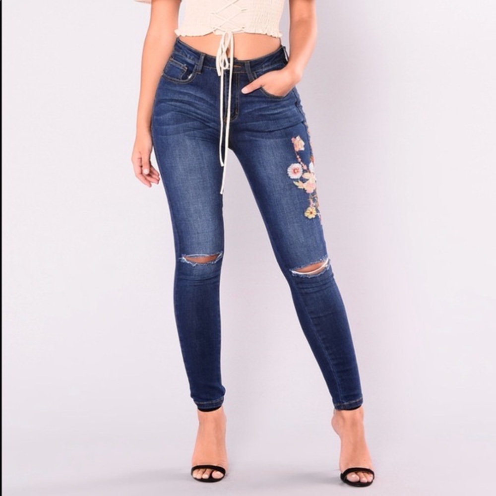 Fashion nova embroidered jeans